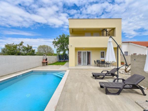 Modern villa with private hydromassage pool